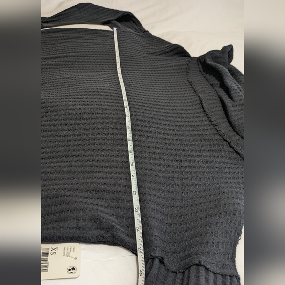 NWT Free People Juicy mock neck split back - Picture 6 of 12